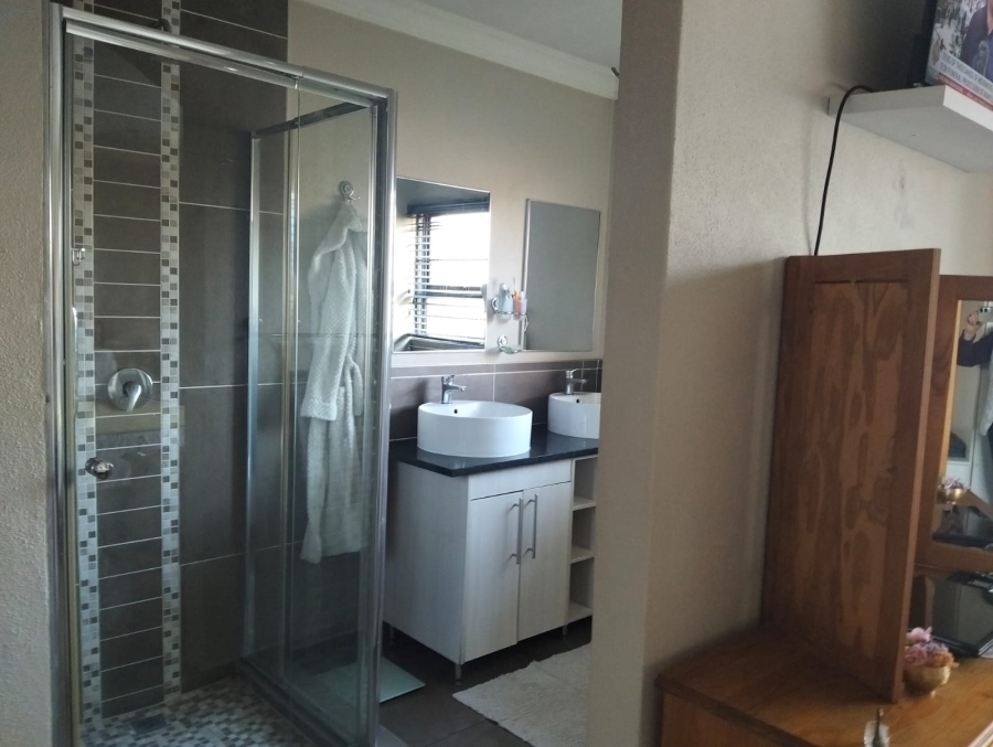 3 Bedroom Property for Sale in Selcourt Gauteng