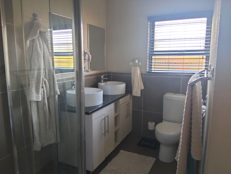 3 Bedroom Property for Sale in Selcourt Gauteng