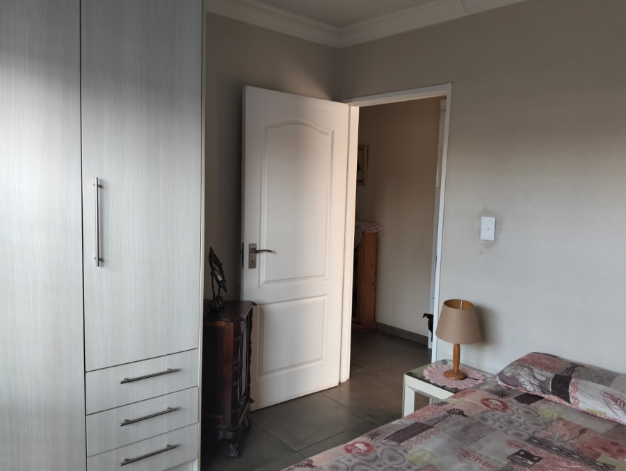 3 Bedroom Property for Sale in Selcourt Gauteng