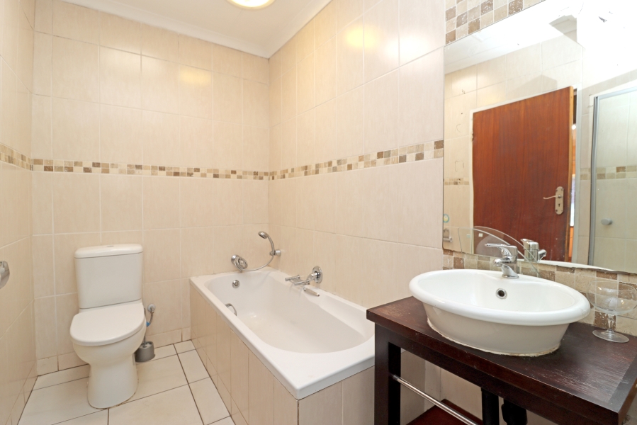 4 Bedroom Property for Sale in Orchards Gauteng
