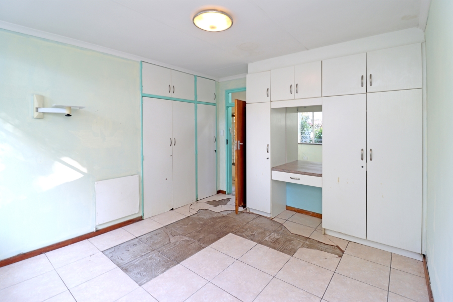 4 Bedroom Property for Sale in Orchards Gauteng
