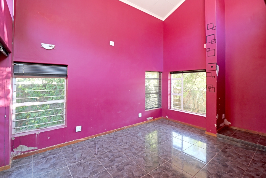 4 Bedroom Property for Sale in Orchards Gauteng