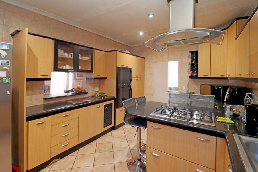 3 Bedroom Property for Sale in Orange Grove Gauteng