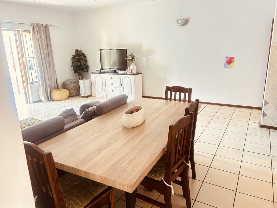 To Let 3 Bedroom Property for Rent in North Riding Gauteng