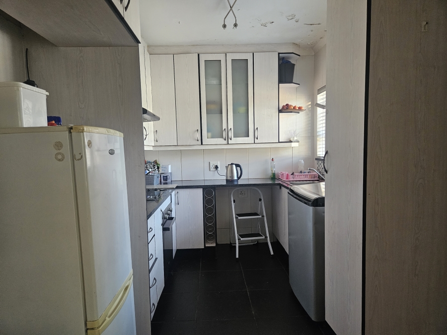 3 Bedroom Property for Sale in Wannenburghoogte Gauteng