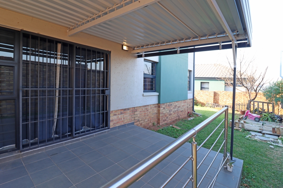 4 Bedroom Property for Sale in Cosmo City Gauteng