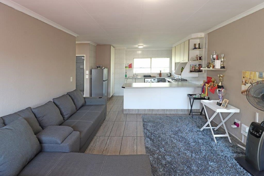 2 Bedroom Property for Sale in Marais Steyn Park Gauteng