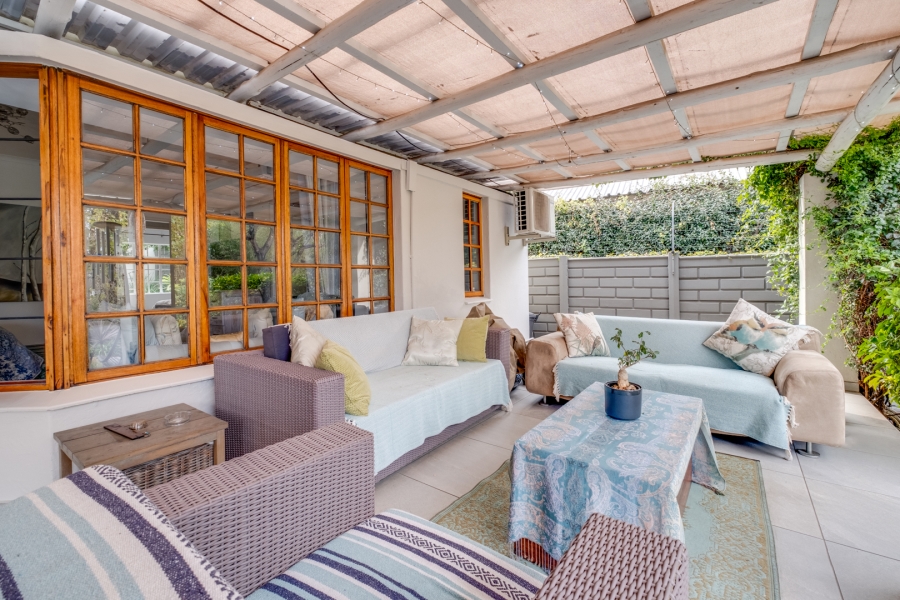 5 Bedroom Property for Sale in Petervale Gauteng