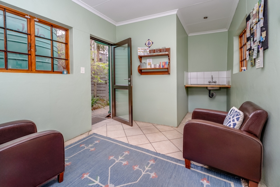 5 Bedroom Property for Sale in Petervale Gauteng
