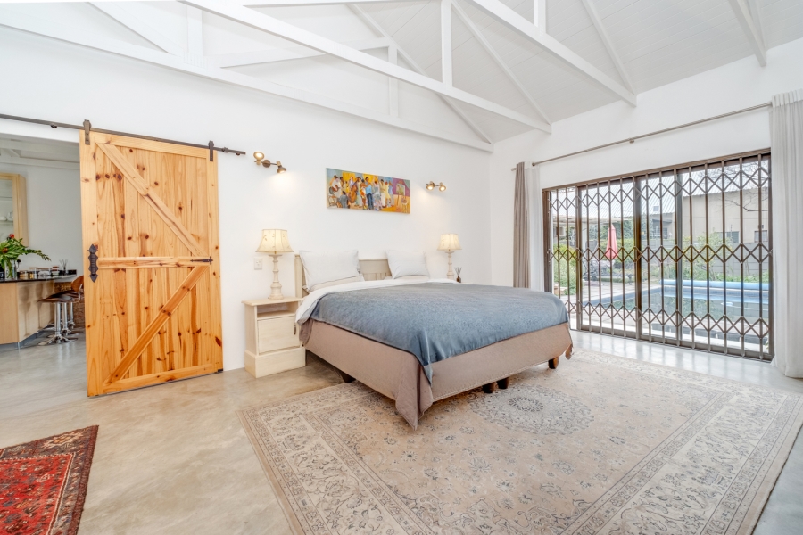 5 Bedroom Property for Sale in Petervale Gauteng