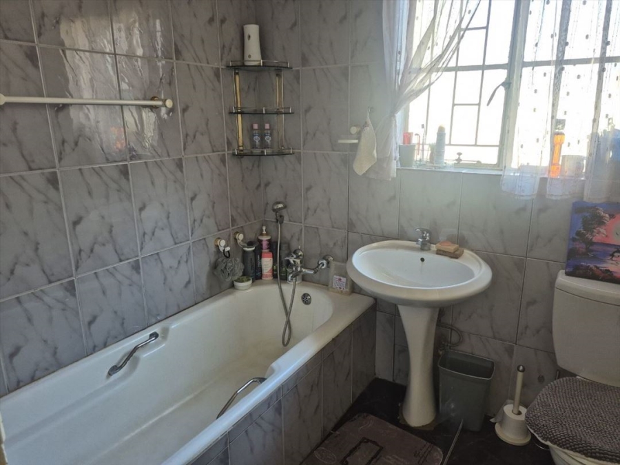 3 Bedroom Property for Sale in Van Riebeeck Park Gauteng