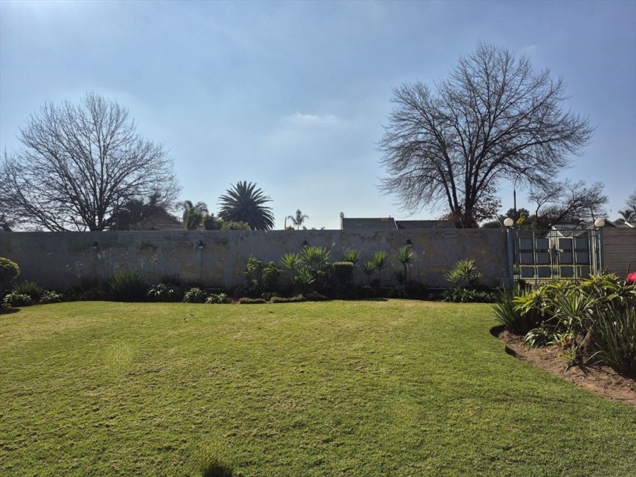 3 Bedroom Property for Sale in Van Riebeeck Park Gauteng
