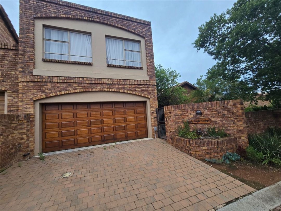 3 Bedroom Property for Sale in Glen Marais Gauteng