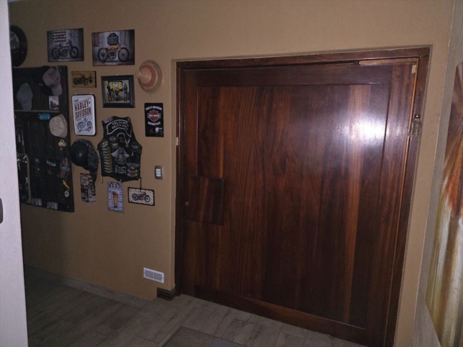 3 Bedroom Property for Sale in Glen Marais Gauteng