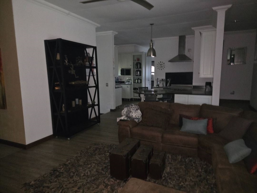 3 Bedroom Property for Sale in Glen Marais Gauteng