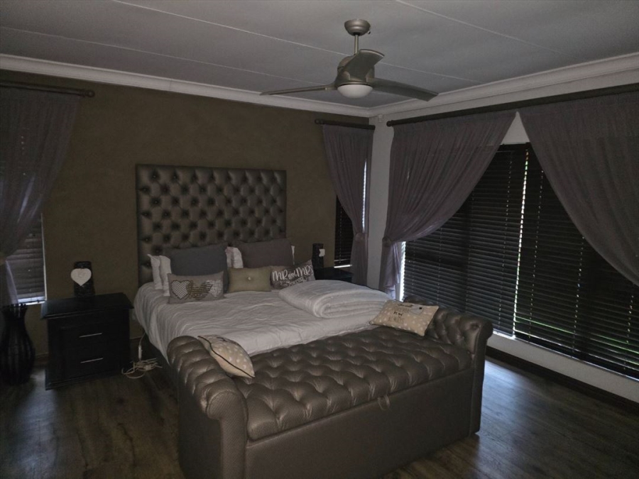 3 Bedroom Property for Sale in Glen Marais Gauteng