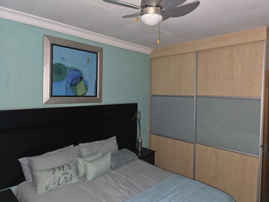 3 Bedroom Property for Sale in Glen Marais Gauteng