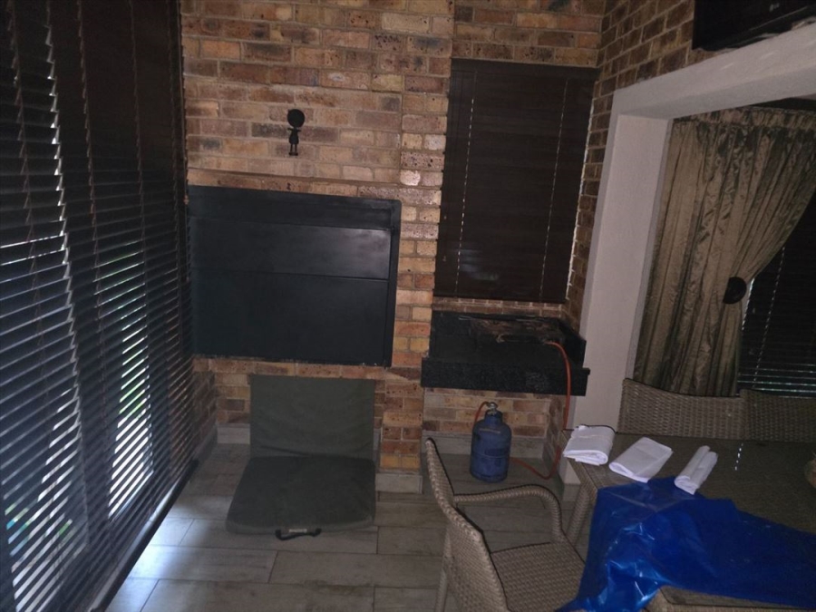 3 Bedroom Property for Sale in Glen Marais Gauteng