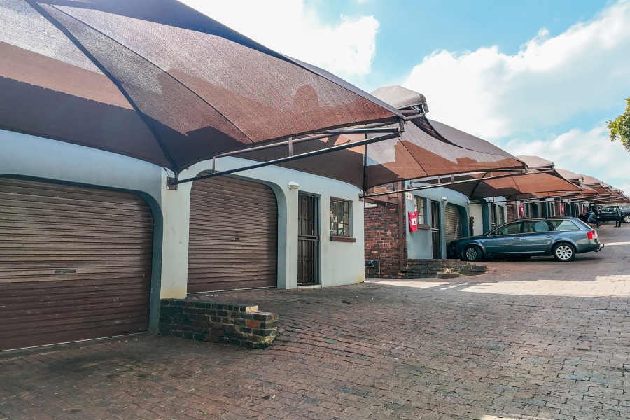 5 Bedroom Property for Sale in Bramley North Gauteng