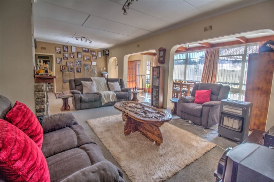 3 Bedroom Property for Sale in Birch Acres Gauteng