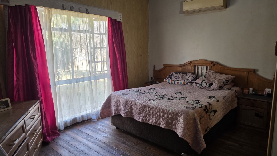 3 Bedroom Property for Sale in Selection Park Gauteng