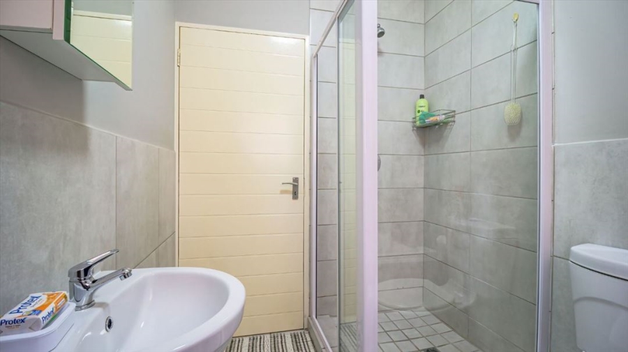 3 Bedroom Property for Sale in Goedeburg Gauteng