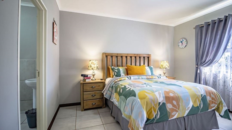 3 Bedroom Property for Sale in Goedeburg Gauteng