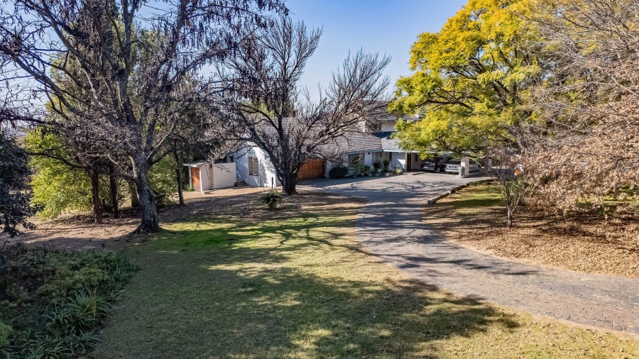 4 Bedroom Property for Sale in Chartwell Gauteng