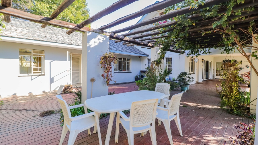4 Bedroom Property for Sale in Chartwell Gauteng