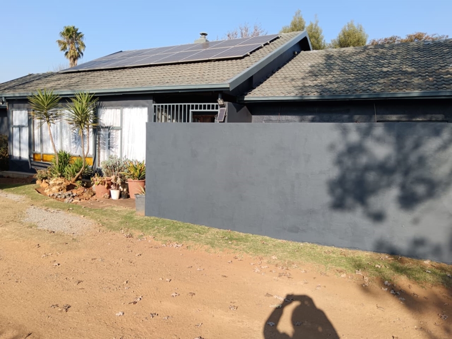 3 Bedroom Property for Sale in Dalpark Proper Gauteng