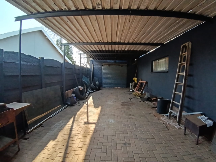 3 Bedroom Property for Sale in Dalpark Proper Gauteng