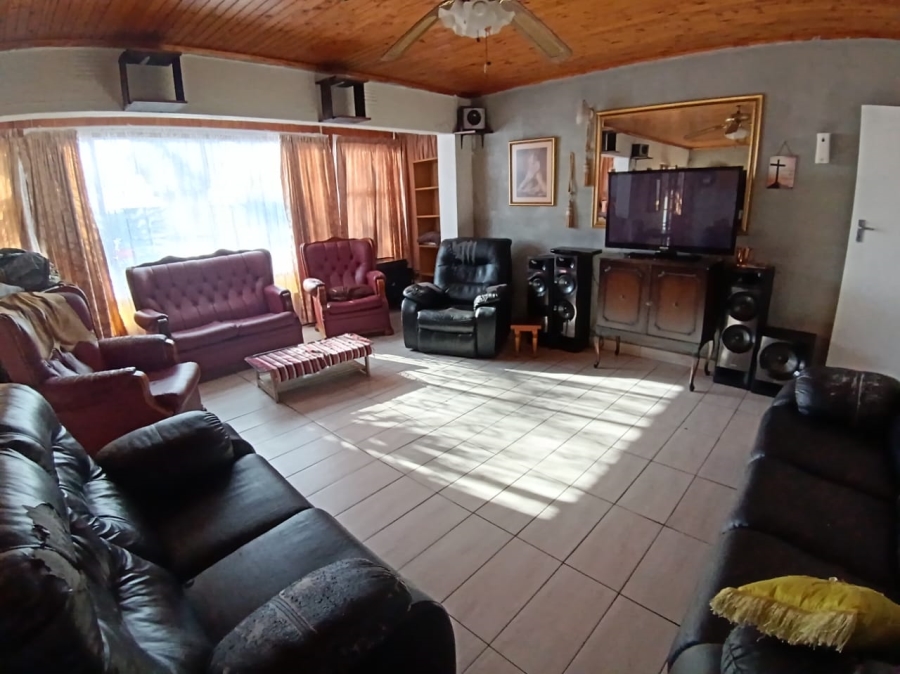 3 Bedroom Property for Sale in Dalpark Proper Gauteng
