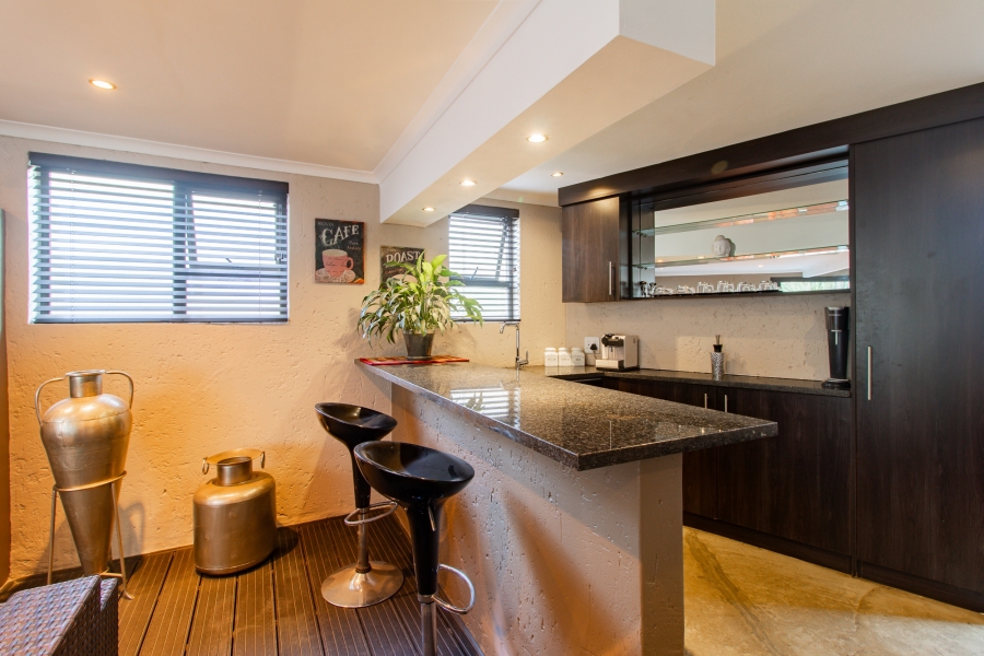 4 Bedroom Property for Sale in Lonehill Gauteng
