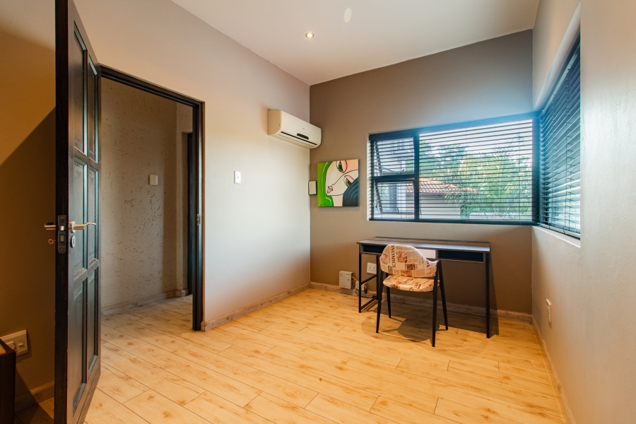 4 Bedroom Property for Sale in Lonehill Gauteng