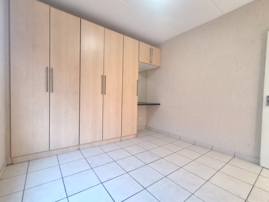 2 Bedroom Property for Sale in Three Rivers Gauteng