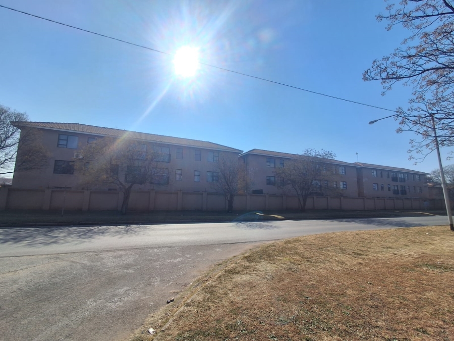 2 Bedroom Property for Sale in Three Rivers Gauteng