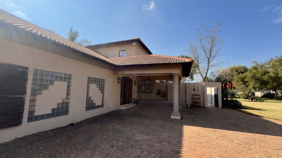 5 Bedroom Property for Sale in Benoni AH Gauteng