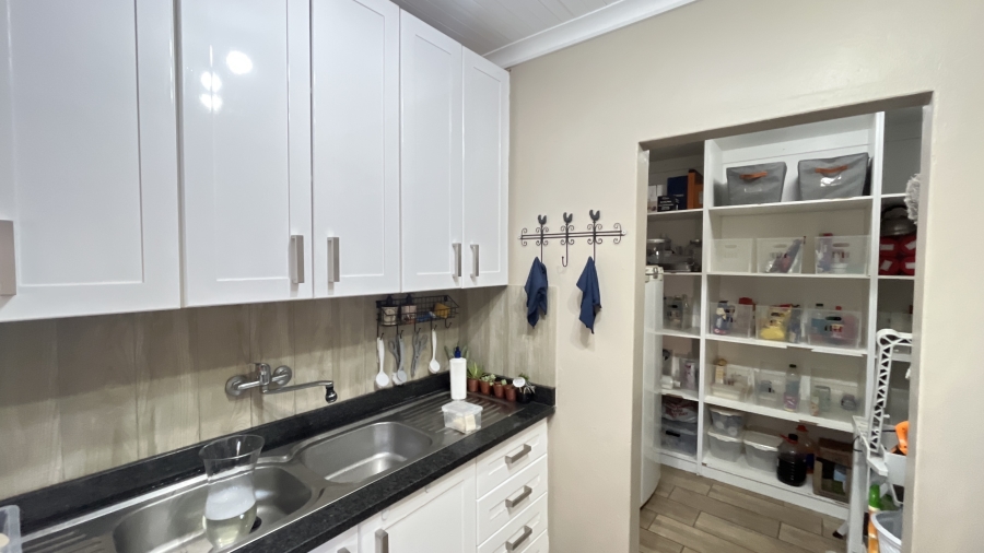 5 Bedroom Property for Sale in Benoni AH Gauteng