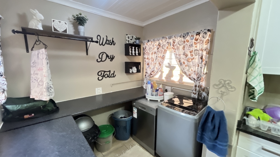5 Bedroom Property for Sale in Benoni AH Gauteng
