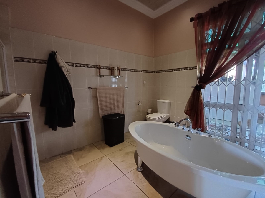 11 Bedroom Property for Sale in Vanderbijlpark SE Gauteng