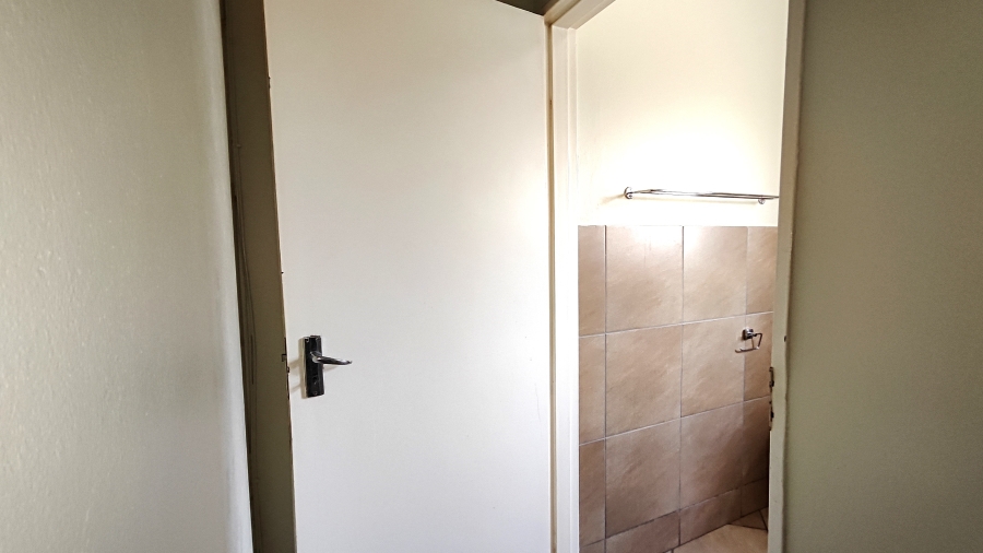 To Let 2 Bedroom Property for Rent in Sagewood Gauteng