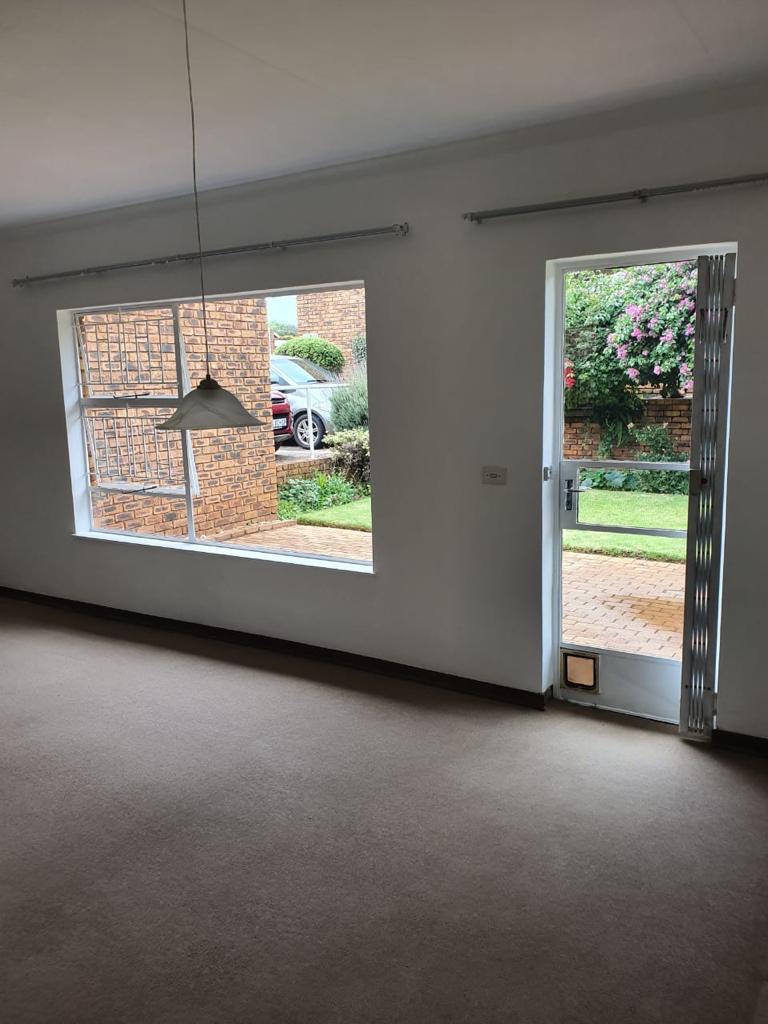 To Let 2 Bedroom Property for Rent in Marais Steyn Park Gauteng