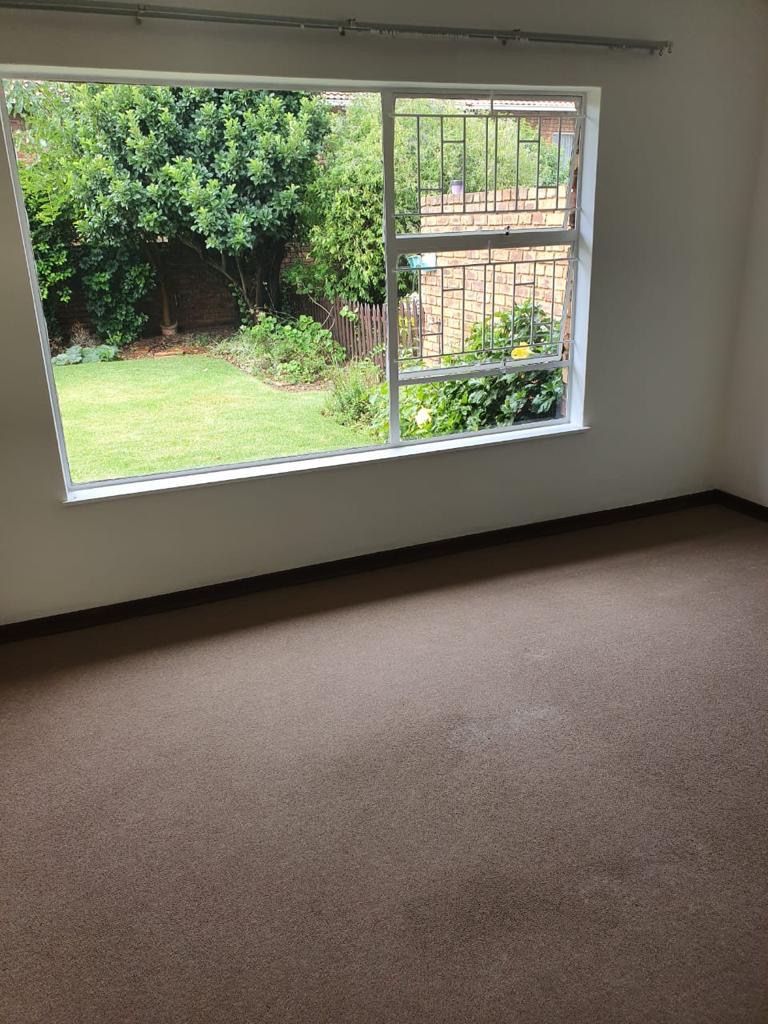 To Let 2 Bedroom Property for Rent in Marais Steyn Park Gauteng