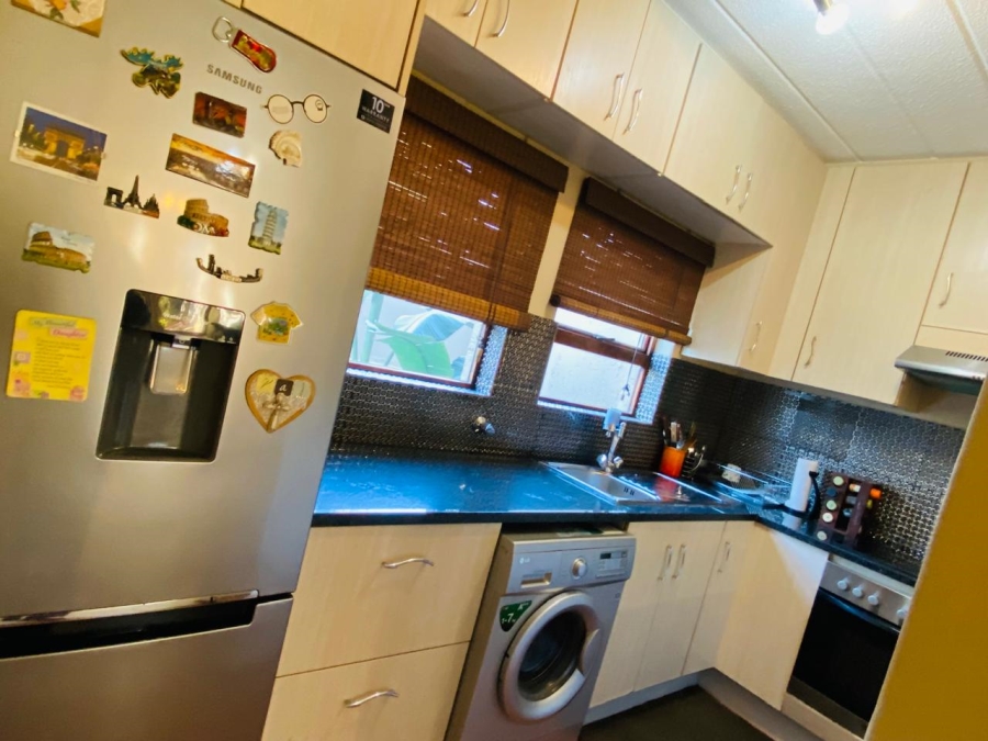 To Let 2 Bedroom Property for Rent in Sunninghill Gauteng