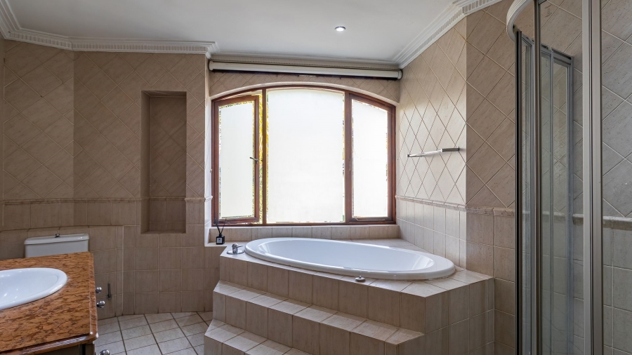 To Let 4 Bedroom Property for Rent in Centurion Golf Estate Gauteng