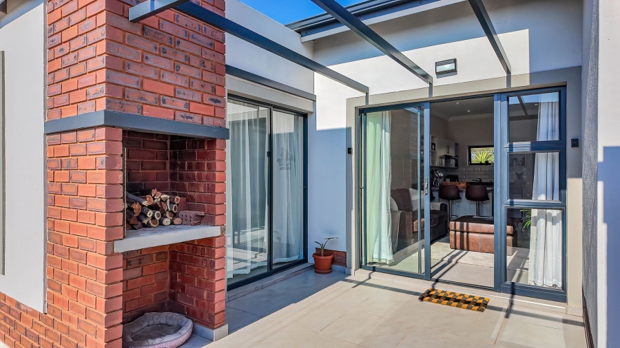 3 Bedroom Property for Sale in Rietvalleirand Gauteng