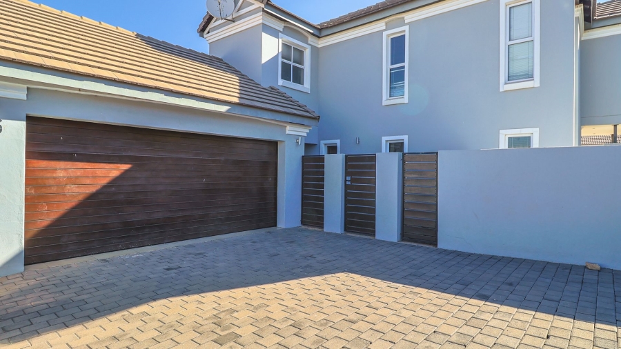 3 Bedroom Property for Sale in Rietvlei Ridge Country Estate Gauteng