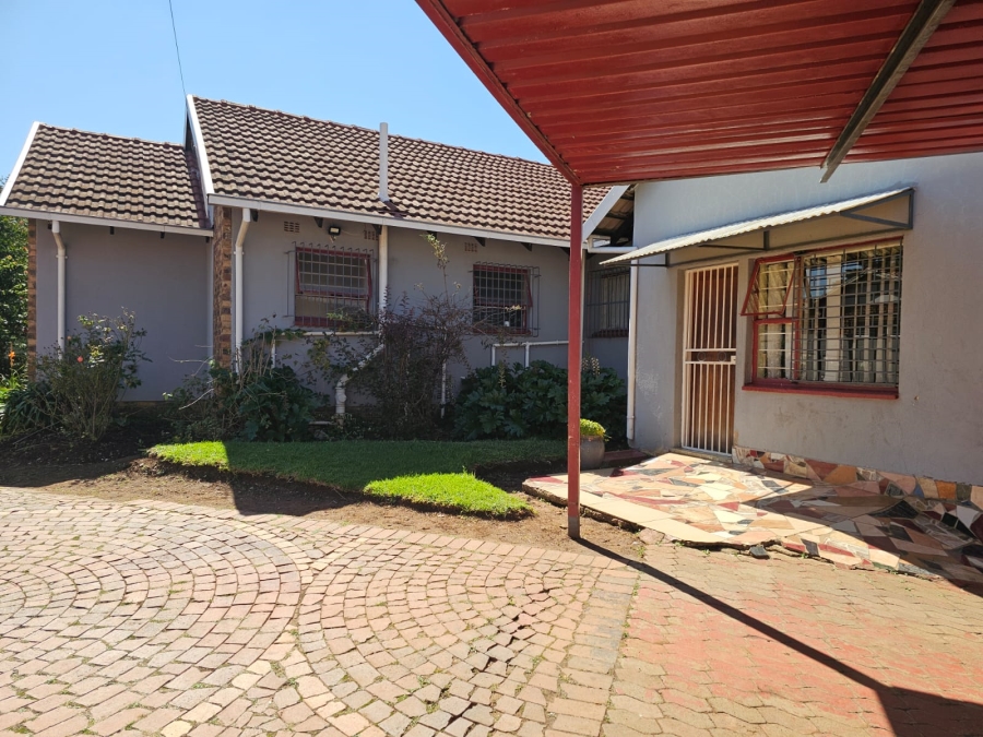 3 Bedroom Property for Sale in Dersley Gauteng