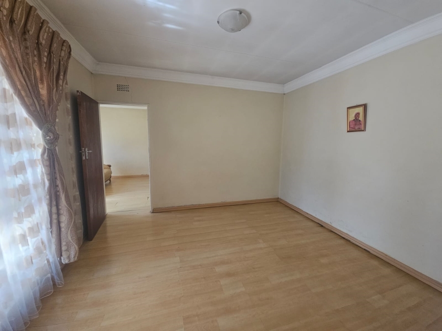 3 Bedroom Property for Sale in Dersley Gauteng