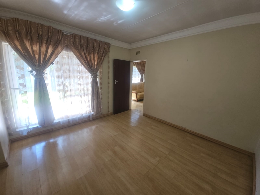 3 Bedroom Property for Sale in Dersley Gauteng